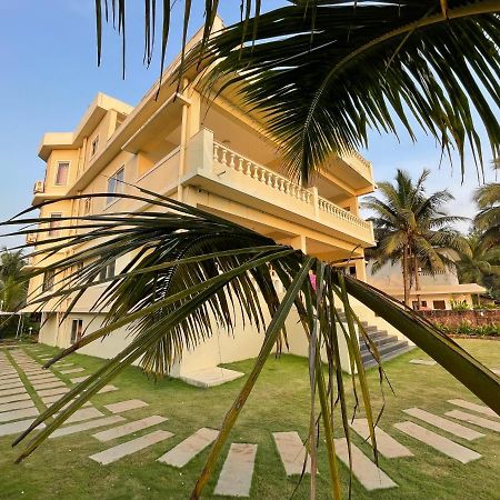 Hotel Kay'S By The Sea à Ajgaon Extérieur photo