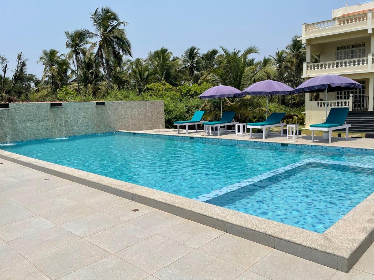 Hotel Kay'S By The Sea à Ajgaon Extérieur photo