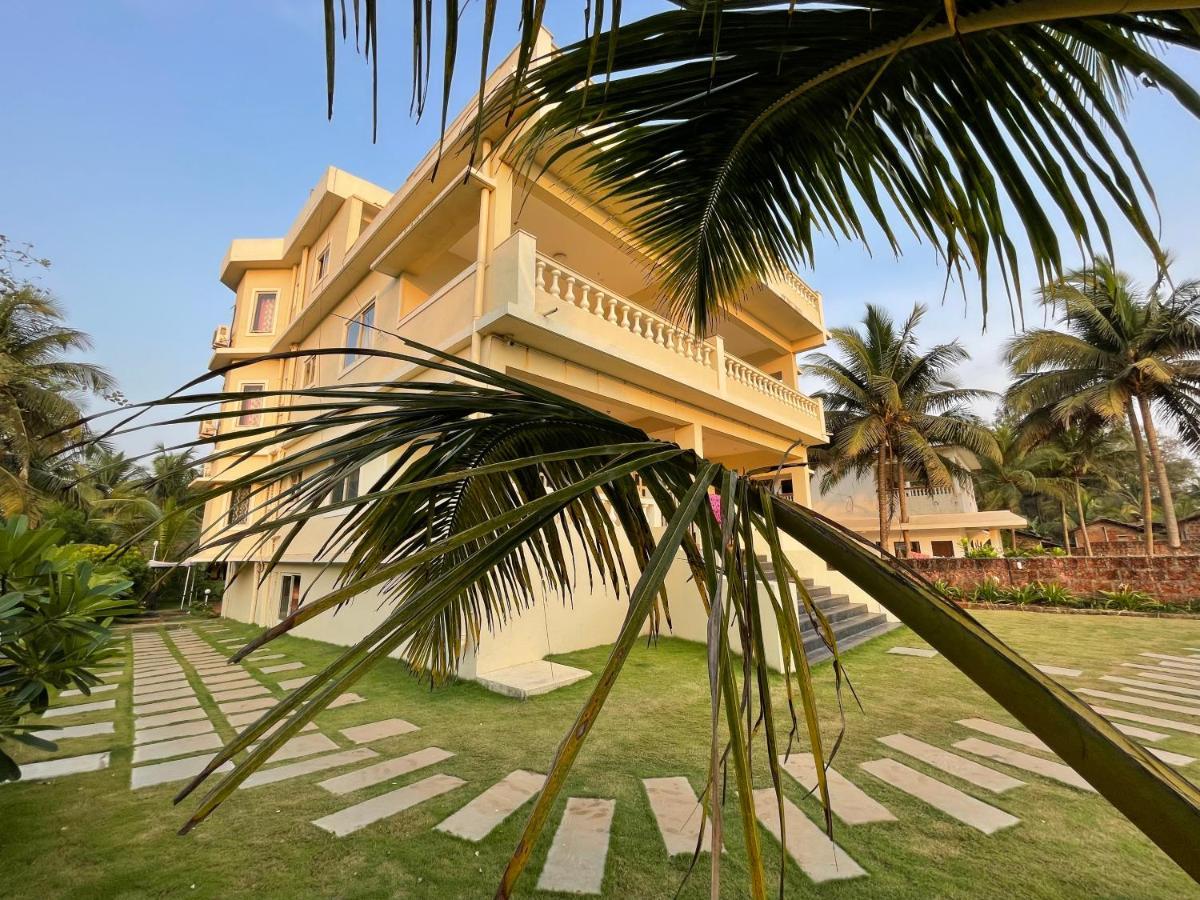 Hotel Kay'S By The Sea à Ajgaon Extérieur photo
