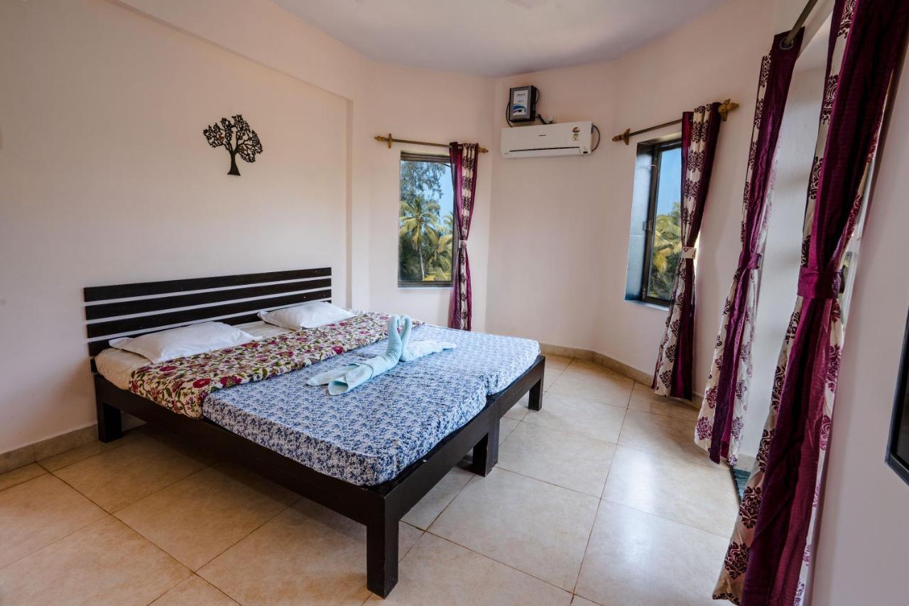 Hotel Kay'S By The Sea à Ajgaon Extérieur photo