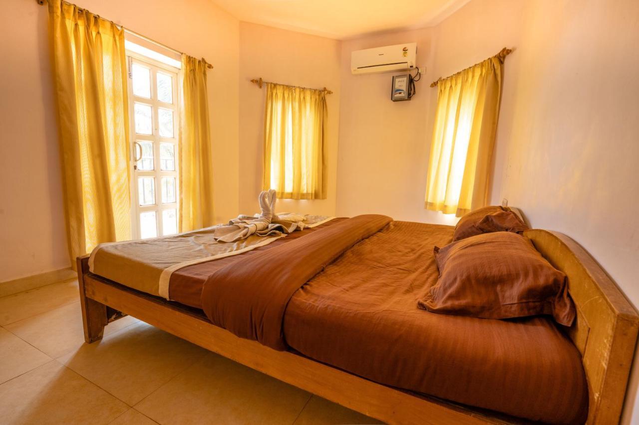 Hotel Kay'S By The Sea à Ajgaon Extérieur photo